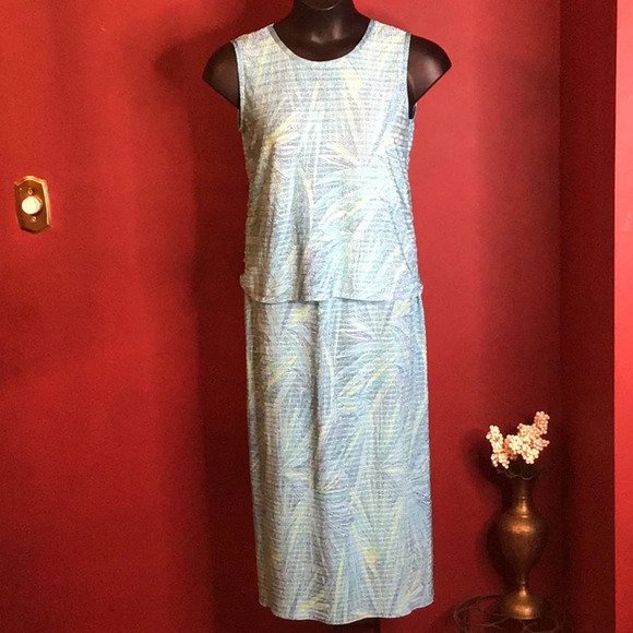 PLEAT PLEAT PETITE 3PC SKIRT SET SIZE P/M - Picture 3 of 6